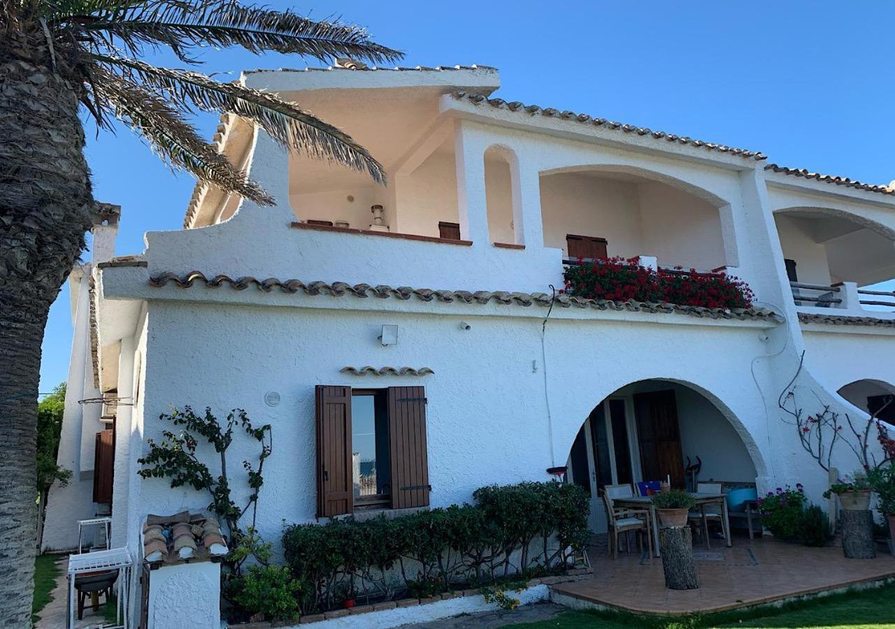 In Front Of The Beach - La Terrazza Sul Mare Flumini di Quartu Exterior photo