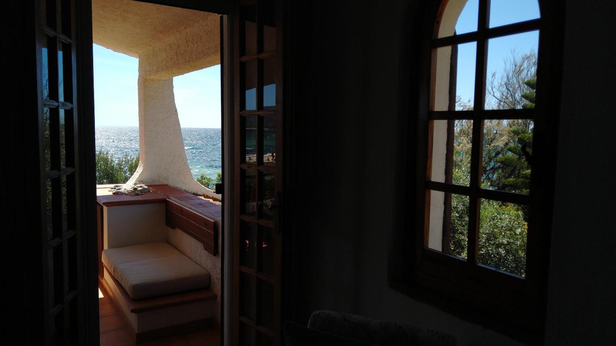 In Front Of The Beach - La Terrazza Sul Mare Flumini di Quartu Exterior photo